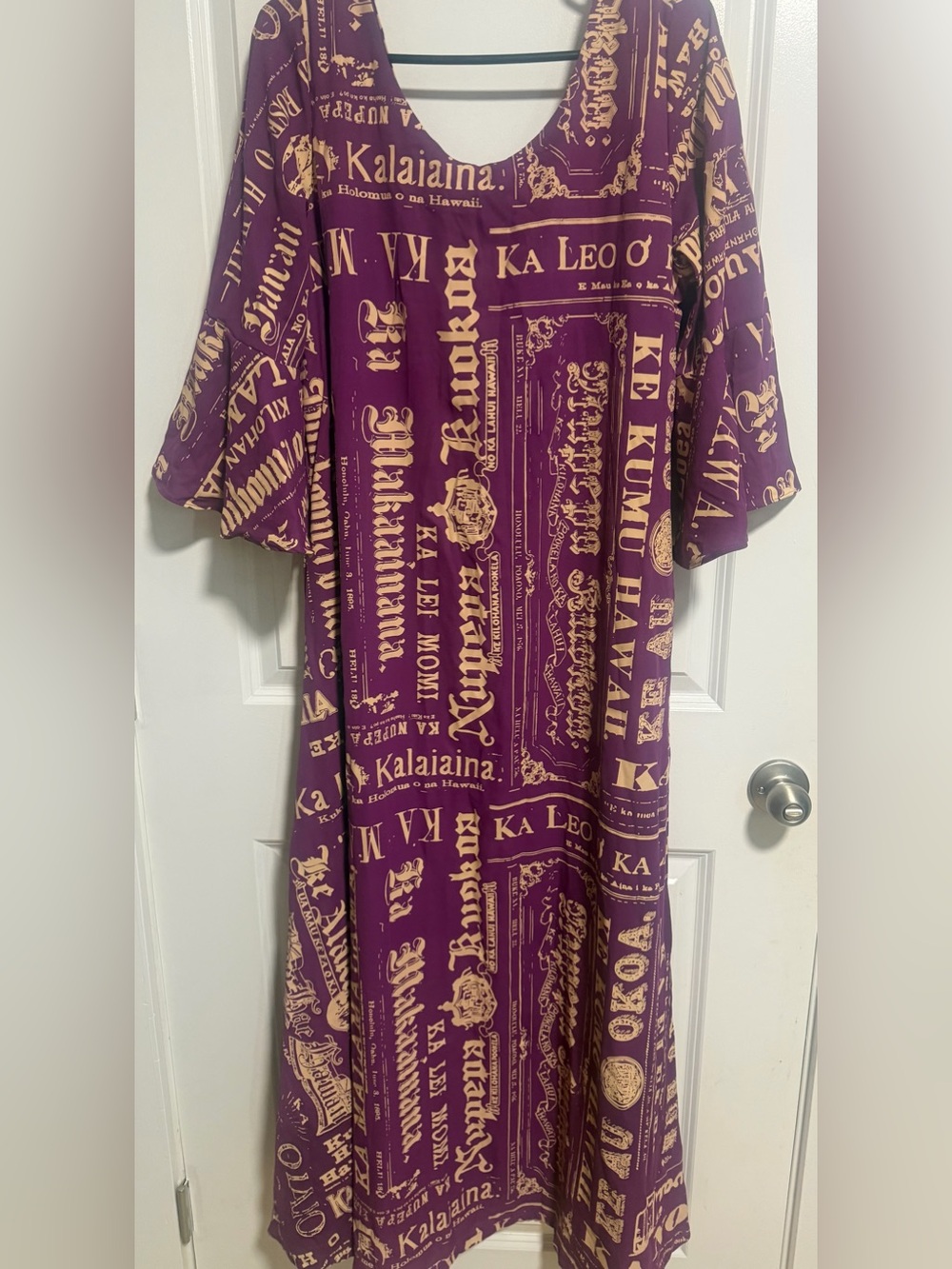 Kaulua’e Hawaiian Print Women’s Maxi Dress